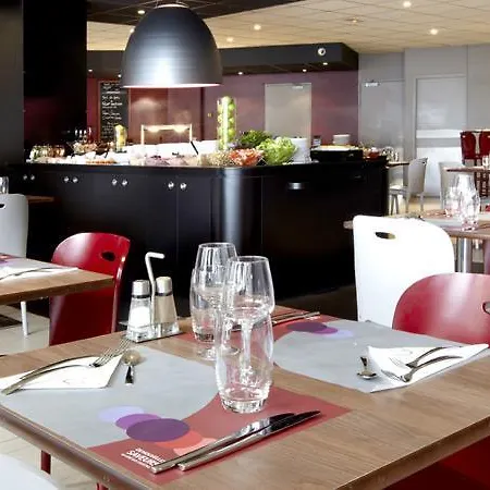 Campanile Paris Cdg Airport Villepinte Отель Руасси-эн-Франс