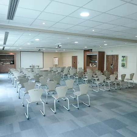 Campanile Paris Cdg Airport Villepinte 3*