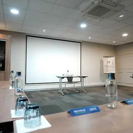 Campanile Paris Cdg Airport Villepinte Hotel 3*