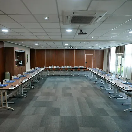 Отель Campanile Paris Cdg Airport Villepinte Руасси-эн-Франс