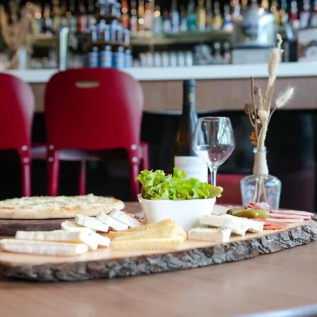 Campanile Paris Cdg Airport Villepinte Отель 3*