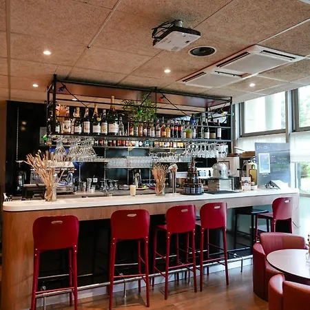 Отель Campanile Paris Cdg Airport Villepinte