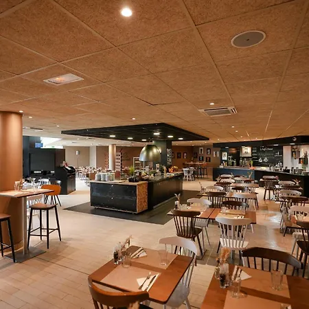 Отель Campanile Paris Cdg Airport Villepinte Руасси-эн-Франс