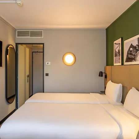Отель Campanile Paris Cdg Airport Villepinte 3*