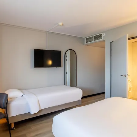 Campanile Paris Cdg Airport Villepinte Отель Руасси-эн-Франс