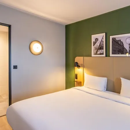 Отель Campanile Paris Cdg Airport Villepinte 3*