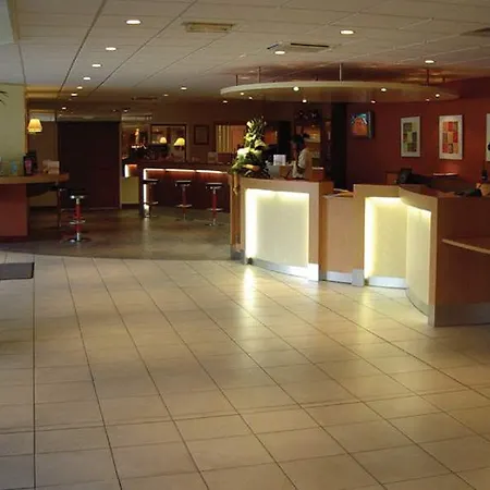 Отель Campanile Paris Cdg Airport Villepinte Руасси-эн-Франс