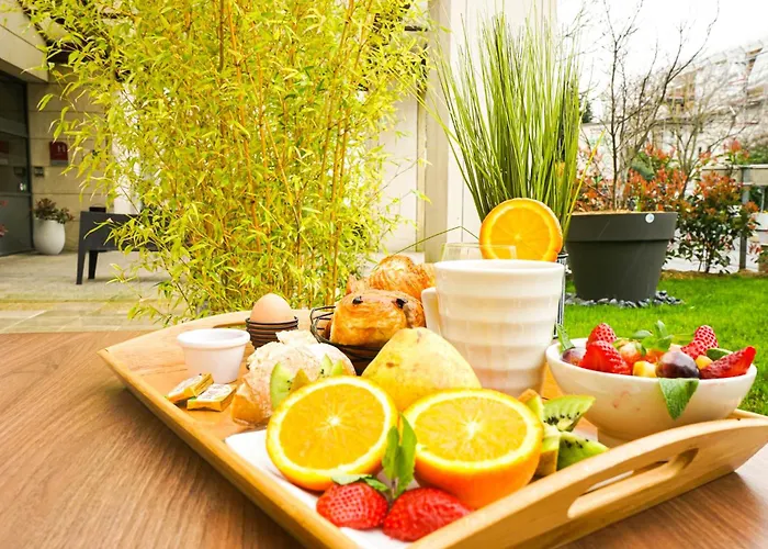 Campanile Paris Cdg Airport Villepinte Hotel 3*