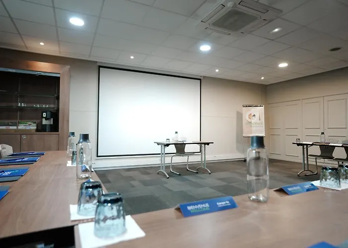 Campanile Paris Cdg Airport Villepinte Hotel 3*