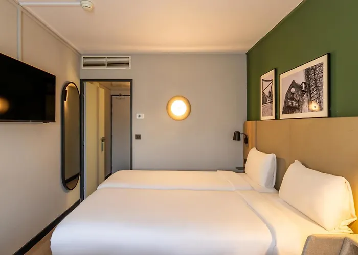 Отель Campanile Paris Cdg Airport Villepinte 3*